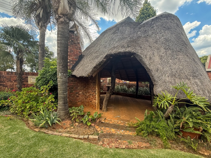 3 Bedroom Property for Sale in Flamwood North West